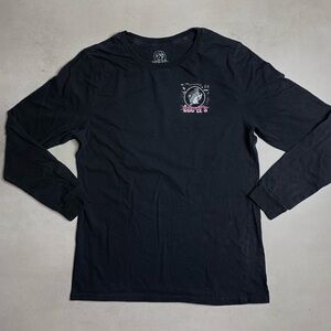 Buc-ee’s Black Long Sleeve Retro Buc-ee Shirt - M